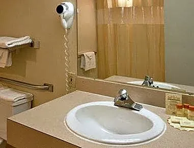 Days Inn by Wyndham Sault Ste Marie MI hotel detail image 4