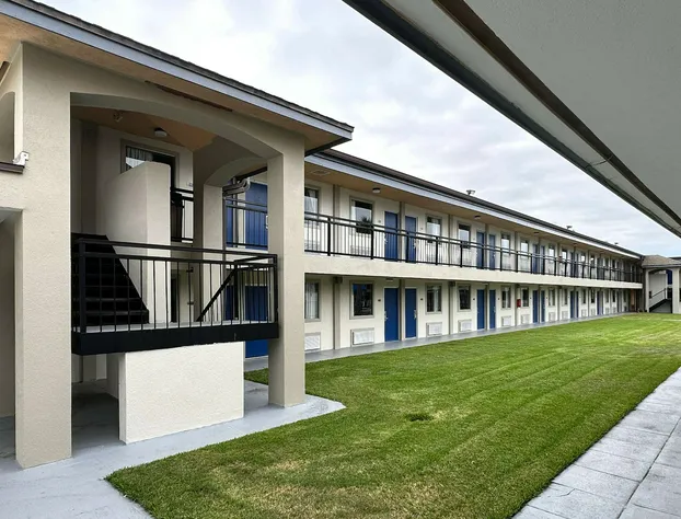 Days Inn by Wyndham St. Augustine I-95/Outlet Mall hotel detail image 1