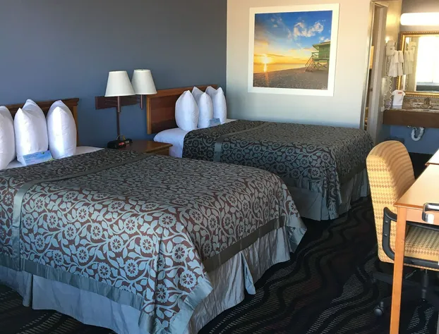 Days Inn by Wyndham Fort Myers hotel detail image 3