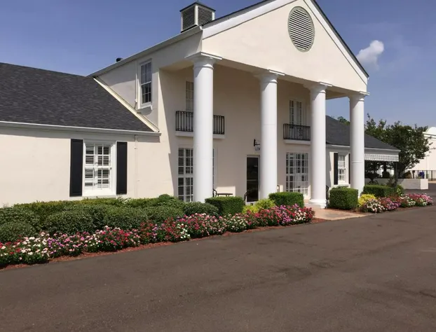 Days Inn by Wyndham Natchez hotel detail image 4