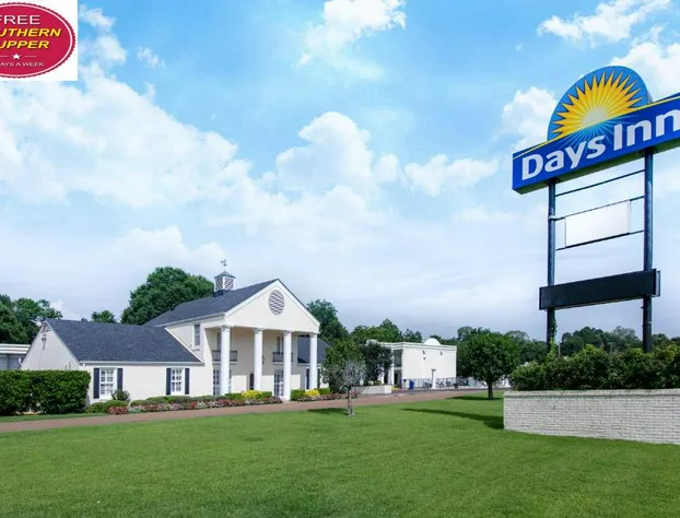 Days Inn by Wyndham Natchez hotel detail image 1