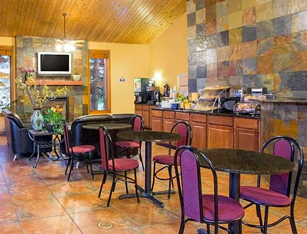 Days Inn by Wyndham Silverthorne hotel detail image 2