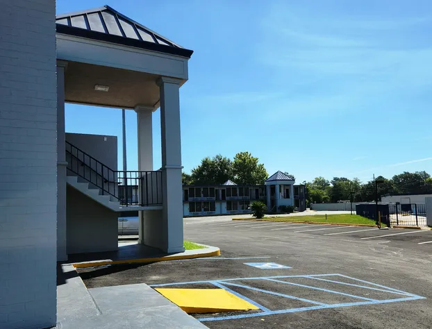 Smart Stay Inn hotel detail image 3