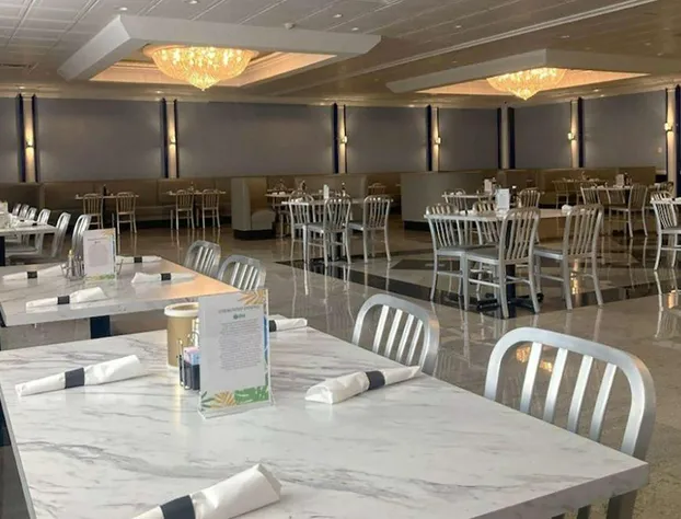 Ramada by Wyndham Butler/Tesla Biohealing Resort hotel detail image 2