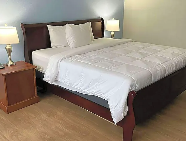 Ramada by Wyndham Butler/Tesla Biohealing Resort hotel detail image 4