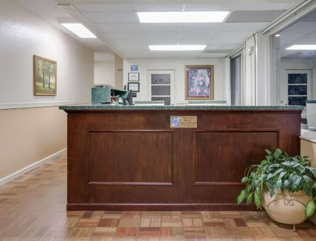 Days Inn by Wyndham Asheville West hotel detail image 2