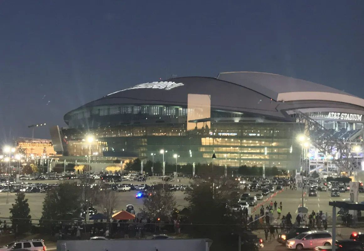 817 Hotel Days Inn by Wyndham ATT Stadium / Texas Live hotel hero