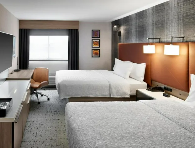 Hampton Inn Newark Airport hotel detail image 4