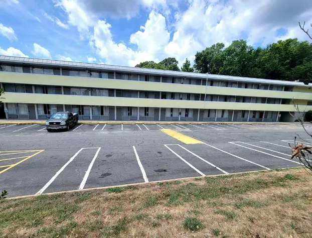 Days Inn by Wyndham Alexandria South hotel detail image 2