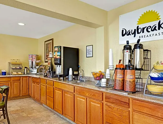 Days Inn by Wyndham Newport News hotel detail image 4