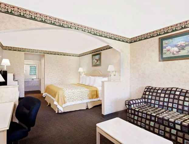 Days Inn by Wyndham Millington hotel detail image 4