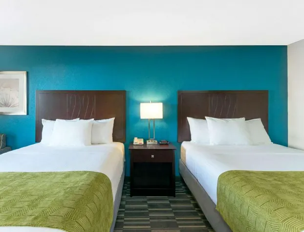 Days Inn by Wyndham Snyder hotel detail image 4