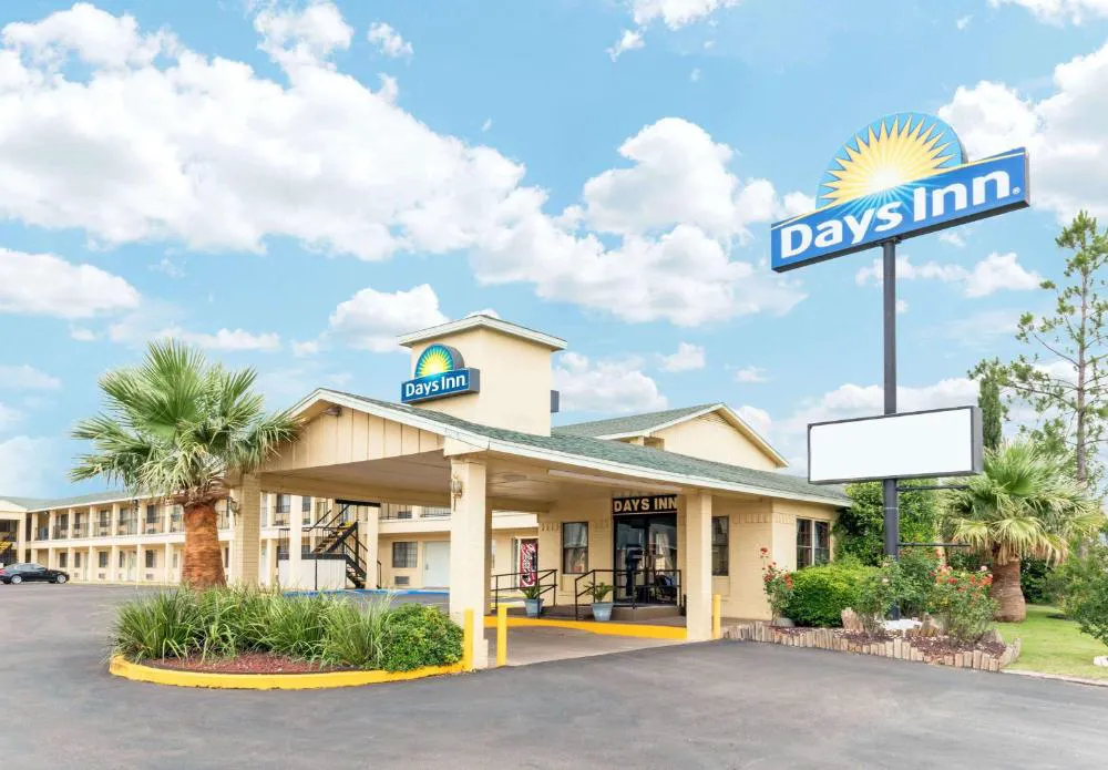 Days Inn by Wyndham Snyder hotel hero