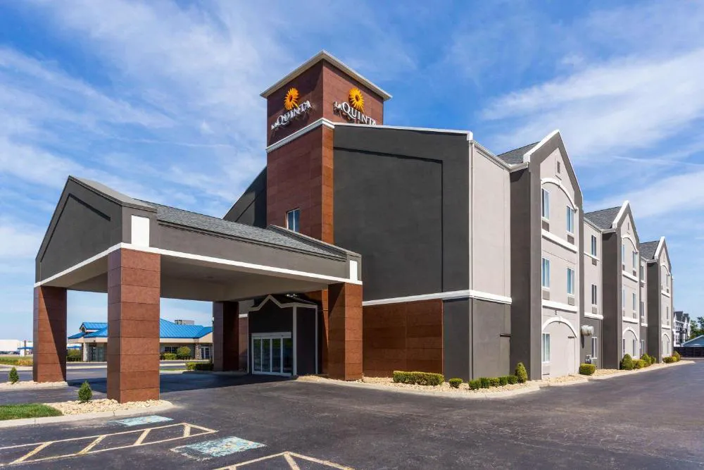 La Quinta Inn & Suites by Wyndham Columbus West - Hilliard hotel hero