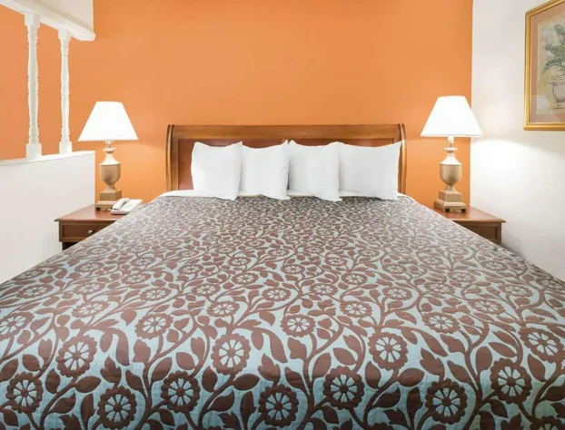 Days Inn by Wyndham Orangeburg South hotel detail image 3