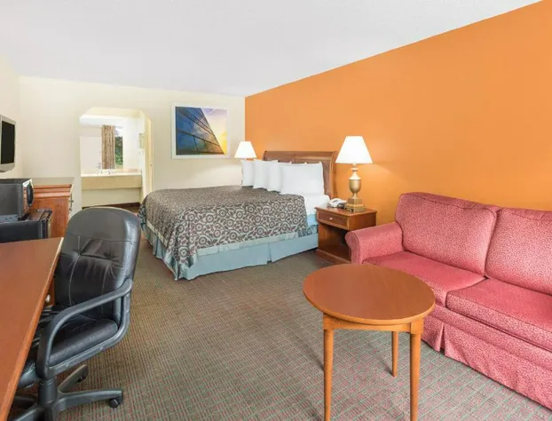 Days Inn by Wyndham Orangeburg South hotel detail image 4