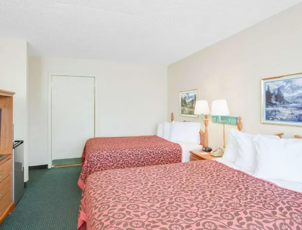 Days Inn by Wyndham Newport hotel detail image 2