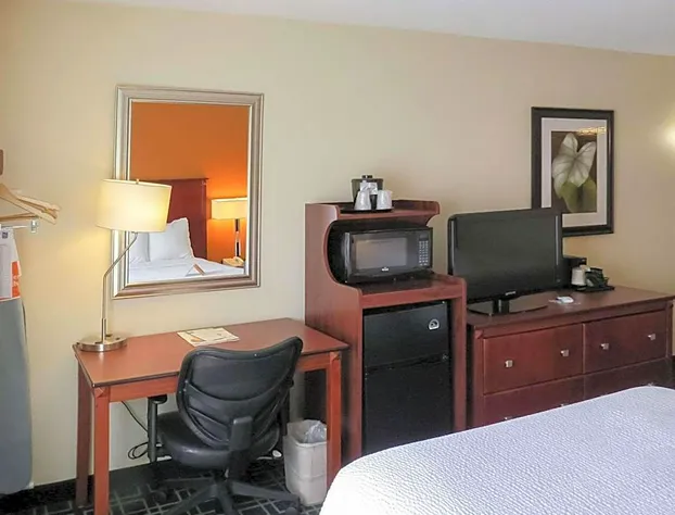 Quality Inn Cranberry Township hotel detail image 4