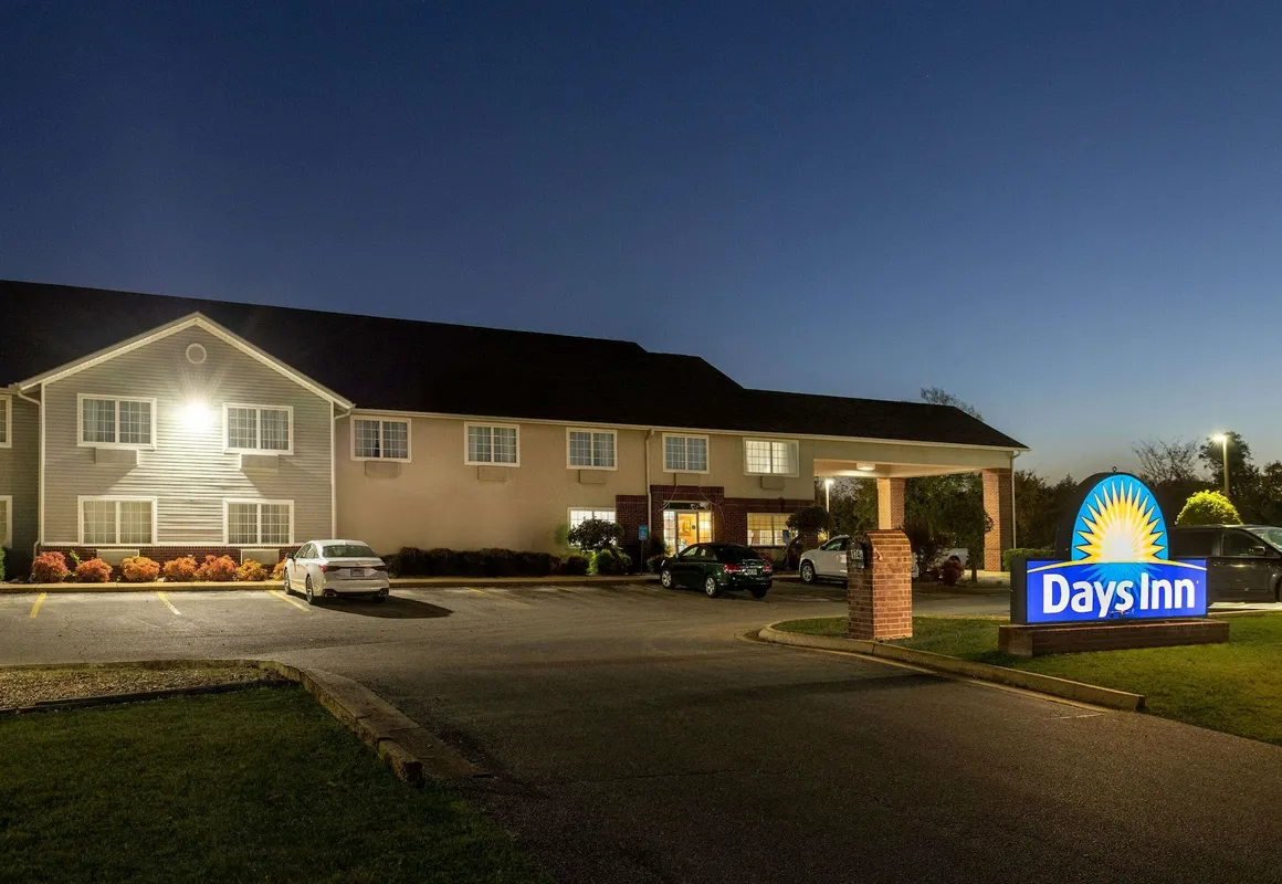 Days Inn by Wyndham Mountain Home hotel hero