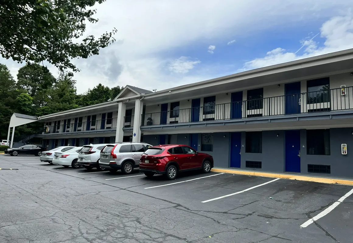 Days Inn by Wyndham College Park Airport Best Road hotel hero