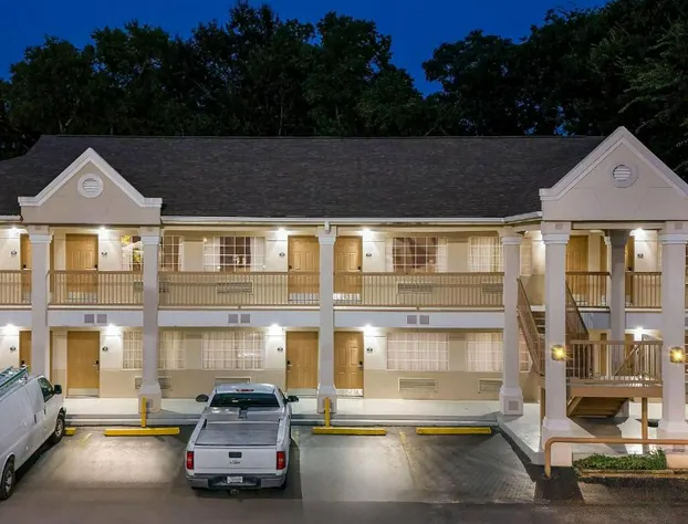 Days Inn by Wyndham Nacogdoches/SFA University/Downtown hotel detail image 3