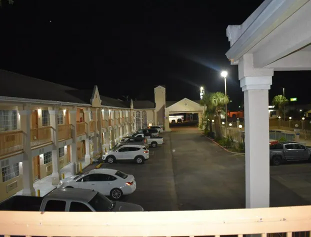 Days Inn by Wyndham Nacogdoches/SFA University/Downtown hotel detail image 3