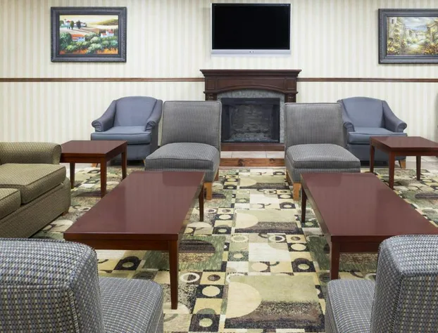 Days Inn by Wyndham Columbus-North Fort Moore hotel detail image 1