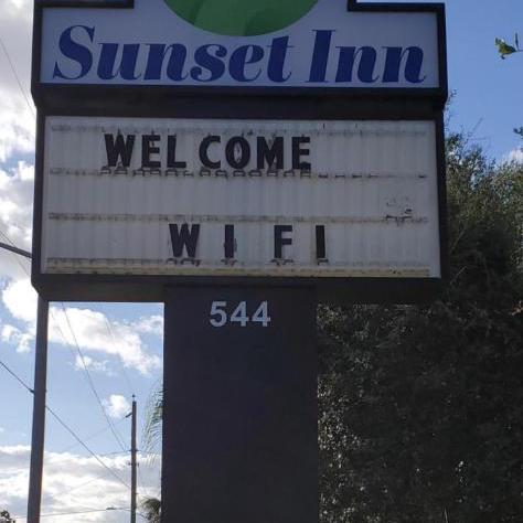 Sunset Inn Daytona Beach hotel detail image 2