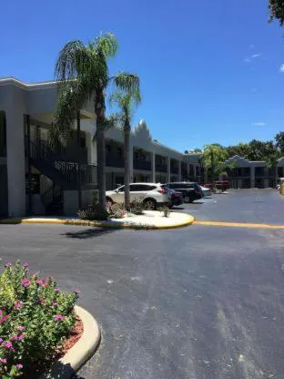 Sunset Inn Daytona Beach hotel detail image 2