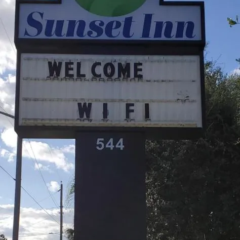 Sunset Inn Daytona Beach hotel detail image 3