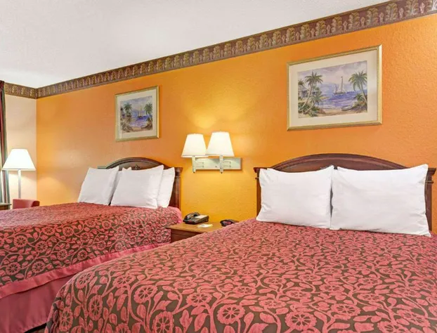 Sunset Inn Daytona Beach hotel detail image 4