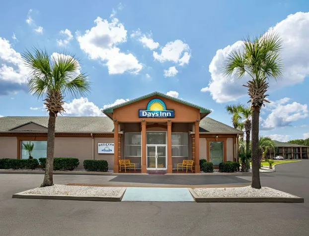 Days Inn by Wyndham Hardeeville/ I-95 State Line hotel detail image 1