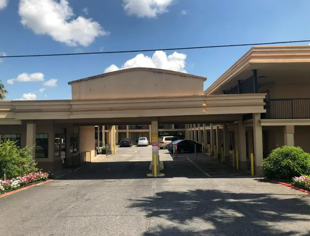 Days Inn by Wyndham Lake Charles hotel detail image 3