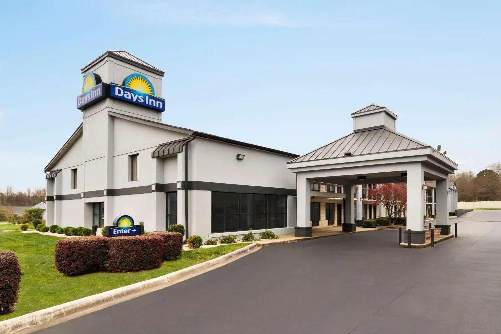 Days Inn by Wyndham Rock Hill hotel hero