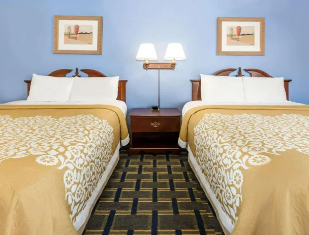 Days Inn by Wyndham Plymouth hotel detail image 4