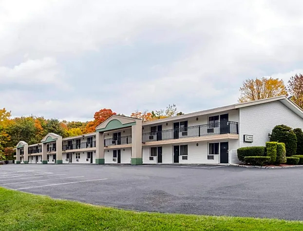Days Inn by Wyndham Lenox MA hotel detail image 1