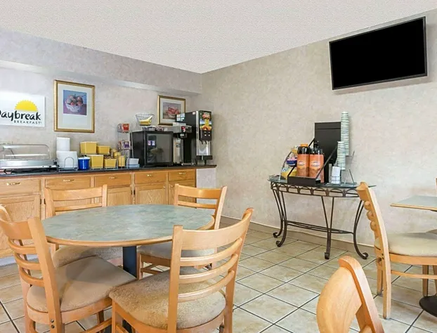 Days Inn by Wyndham Lenox MA hotel detail image 3