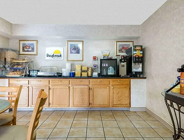 Days Inn by Wyndham Lenox MA hotel detail image 4