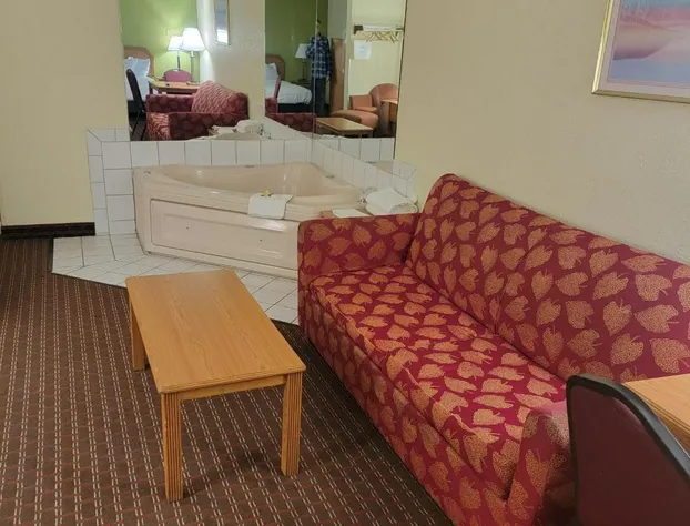 Days Inn by Wyndham Fort Dodge hotel detail image 3