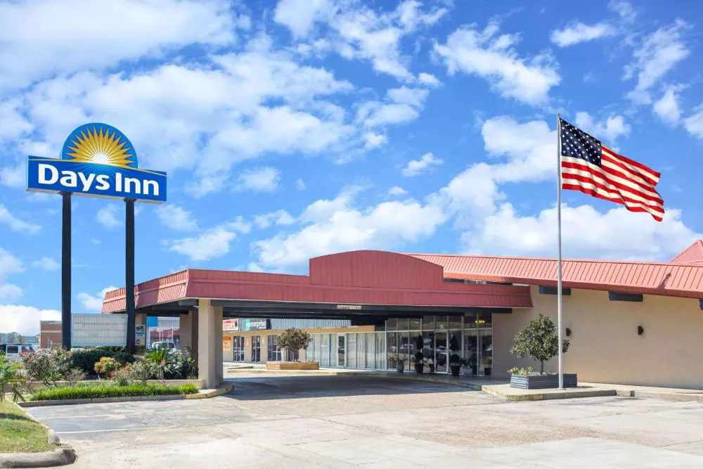 Days Inn by Wyndham Leesville hotel hero