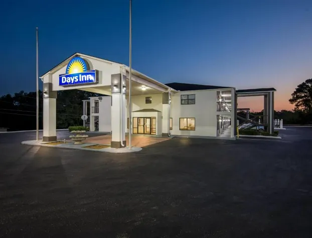 Days Inn by Wyndham Enterprise hotel detail image 1
