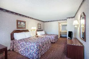 Days Inn by Wyndham Saint Pauls hotel detail image 3