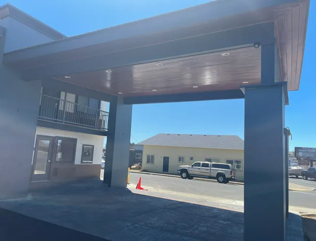 Seven Seas Inn & Suites hotel detail image 3