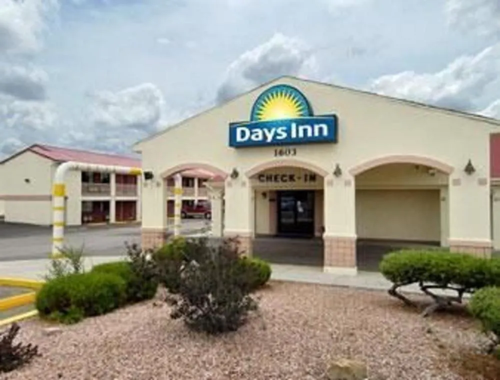 Days Inn by Wyndham Gallup hotel hero