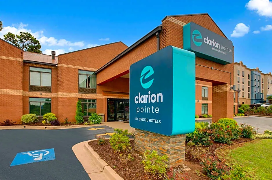Clarion Pointe Atlanta Airport College Park hotel hero
