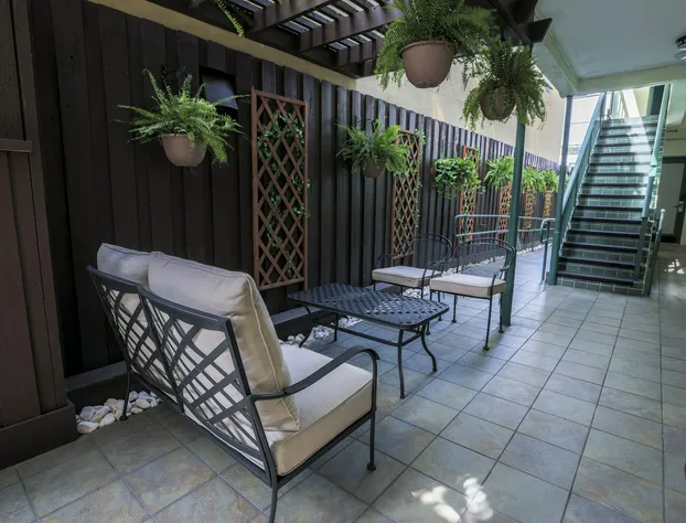 Suites on South Beach hotel detail image 1