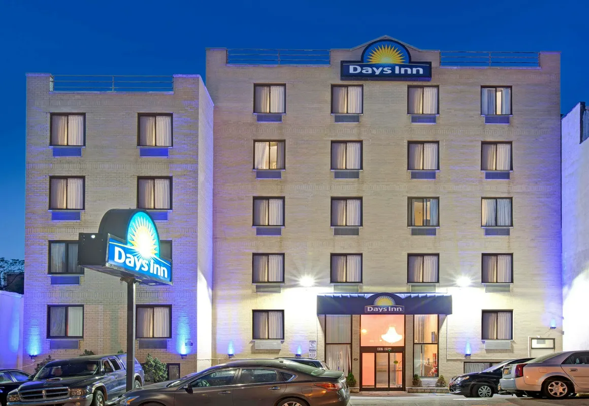 Days Inn by Wyndham Brooklyn hotel hero