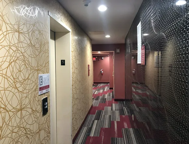 Days Inn by Wyndham Brooklyn hotel detail image 3