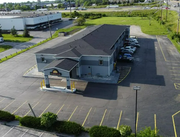 Days Inn by Wyndham Indianapolis East Post Road hotel detail image 3