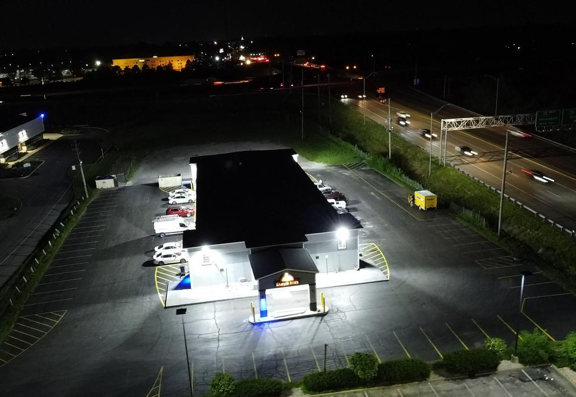 Days Inn by Wyndham Indianapolis East Post Road hotel hero